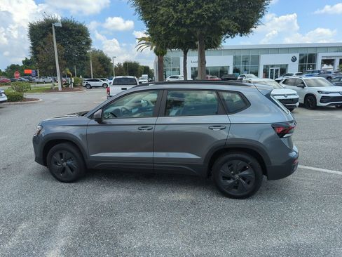 Used 2025 Volkswagen Taos S FWD image 10