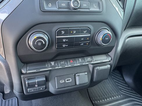 Used 2023 Chevrolet Silverado 2500 Custom w/ Custom Value Package image 12