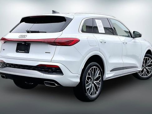 Certified 2025 Audi Q5 Premium Plus w/ Premium Plus image 13