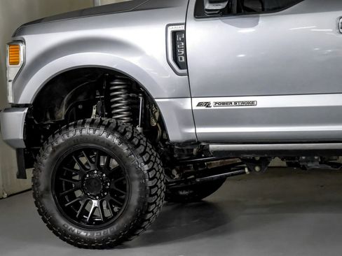 Used 2020 Ford F250 Lariat w/ Lariat Ultimate Package image 13