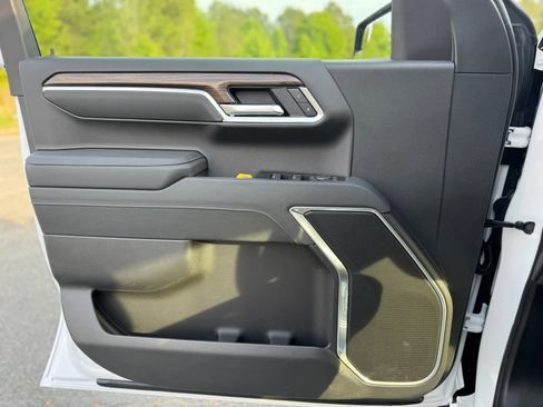 Used 2026 Chevrolet Silverado 1500 RST AWD/4WD image 19