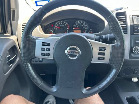 Used 2016 Nissan Frontier SV RWD image 15