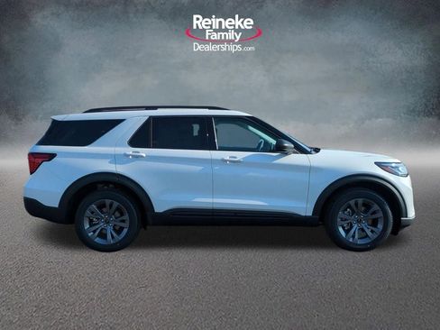 New 2026 Ford Explorer Active w/ Active Comfort Package image 11