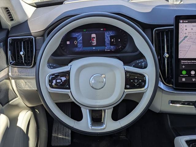 Used 2025 Volvo XC90 B6 Ultra w/ Lounge Package AWD/4WD image 12
