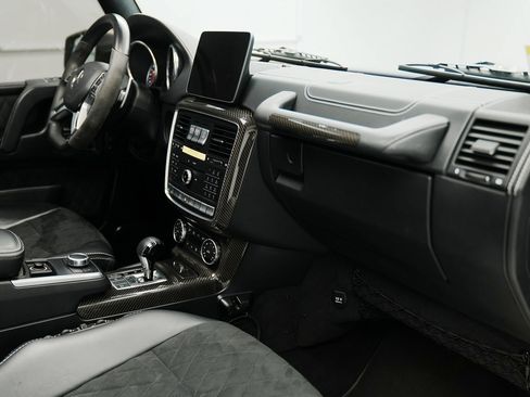 Used 2017 Mercedes-Benz G 550 Squared image 29