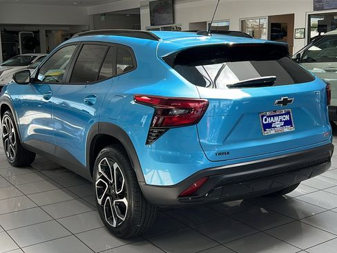 New 2025 Chevrolet Trax RS w/ Driver Confidence Package image 8