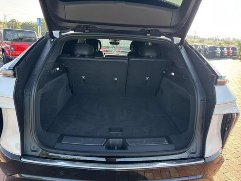 Used 2024 Cadillac Lyriq Luxury RWD image 28