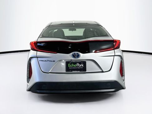 Used 2017 Toyota Prius Prime Premium FWD image 7