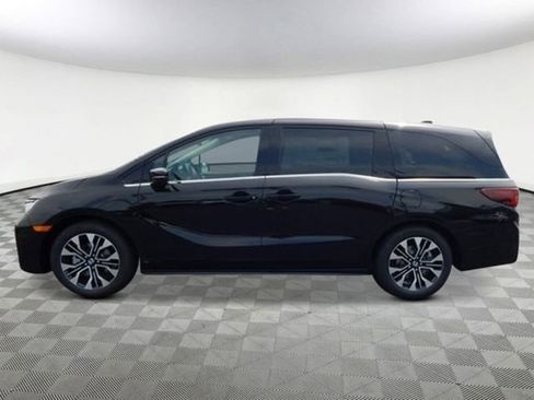 New 2026 Honda Odyssey Elite image 3