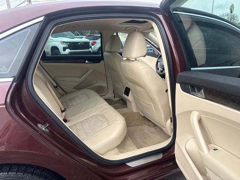 Used 2014 Volkswagen Passat TDI SEL Premium image 13