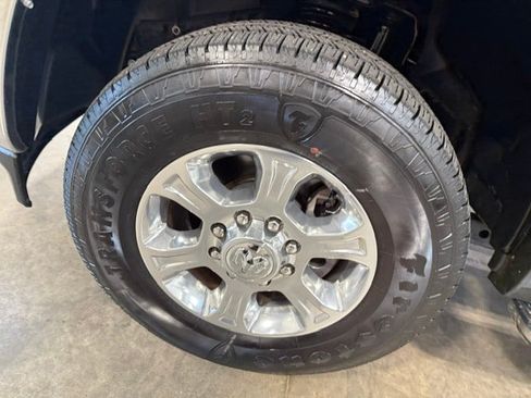 Used 2025 RAM 2500 Big Horn AWD/4WD image 38