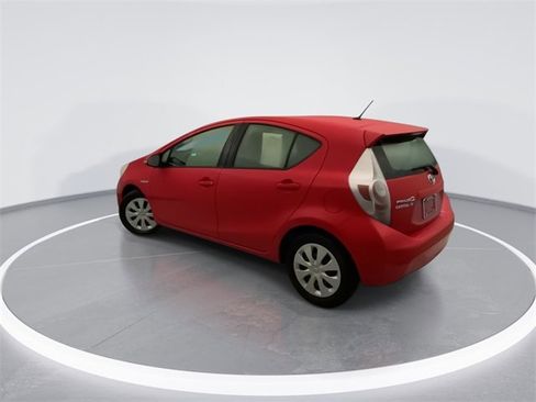 Used 2013 Toyota Prius C image 2