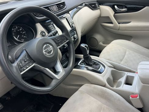 Used 2019 Nissan Rogue Sport SV AWD/4WD image 14
