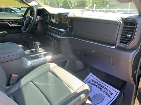 Used 2024 Chevrolet Silverado 1500 LTZ w/ LTZ Premium Package AWD/4WD image 51