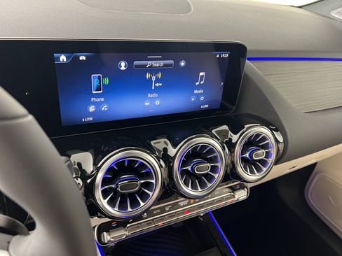 New 2026 Mercedes-Benz GLA 250 4MATIC image 30