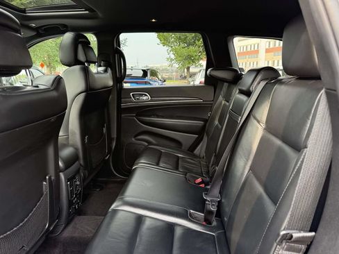 Used 2018 Jeep Grand Cherokee Limited w/ Trailer Tow Group IV AWD/4WD image 17