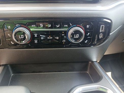 Used 2022 Chevrolet Silverado 1500 High Country w/ High Country Premium Package image 58