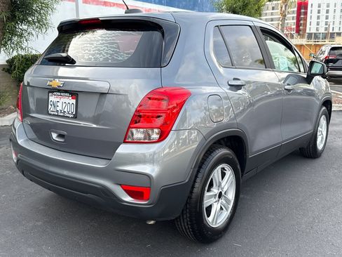 Used 2020 Chevrolet Trax LS FWD image 11