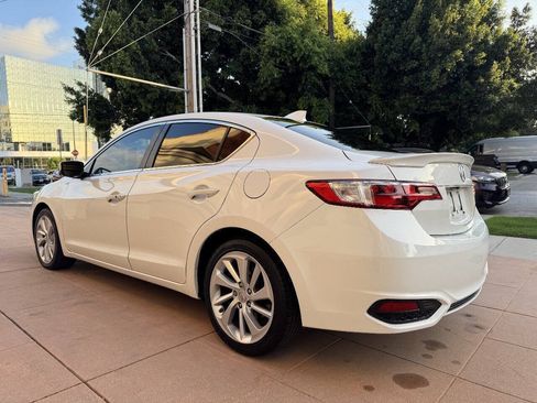 Used 2016 Acura ILX w/ Premium Package FWD image 5