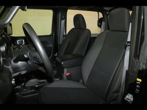 Used 2022 Jeep Wrangler Sport AWD/4WD image 19