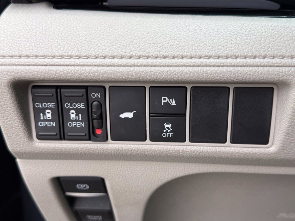 Certified 2025 Honda Odyssey Elite image 25