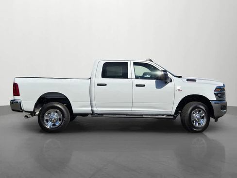 New 2026 RAM 2500 Tradesman AWD/4WD image 7