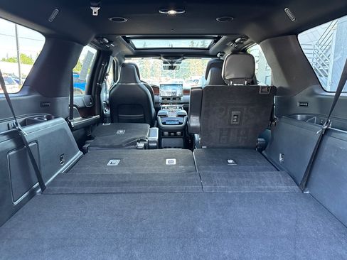 Certified 2023 Lincoln Navigator L Reserve AWD/4WD image 16