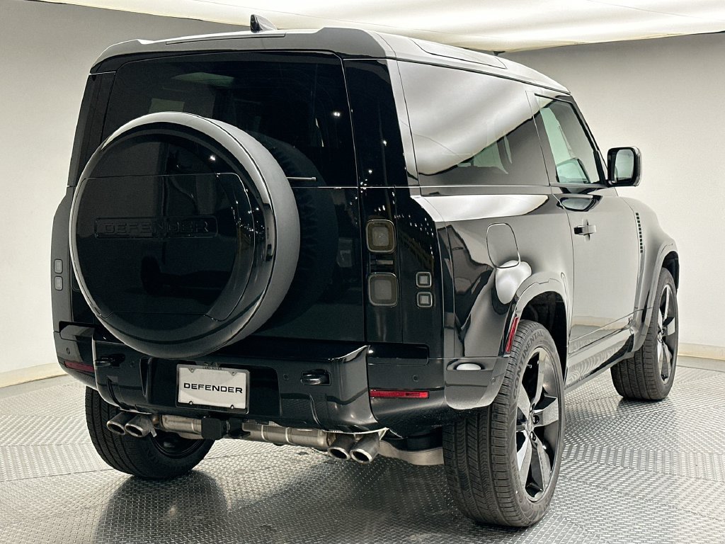 New 2026 Land Rover Defender 90 V8 AWD/4WD image 3