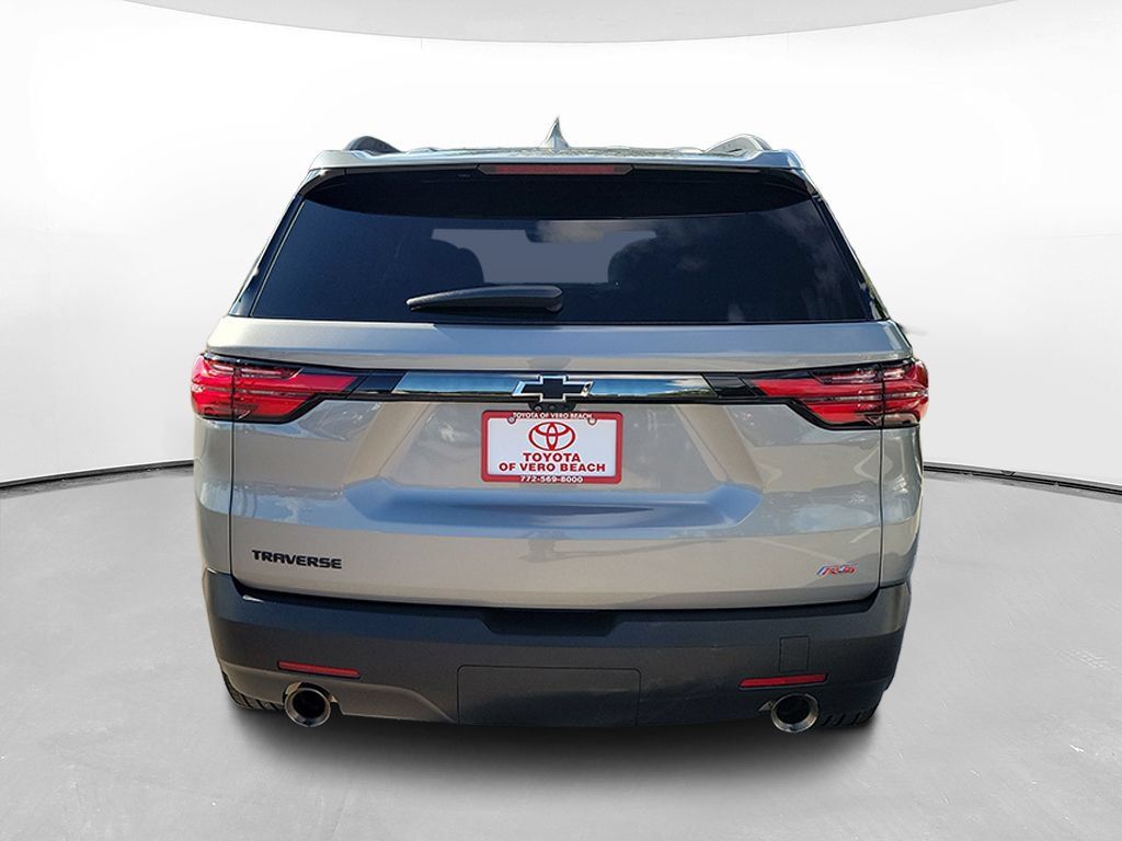Used 2023 Chevrolet Traverse RS FWD image 5