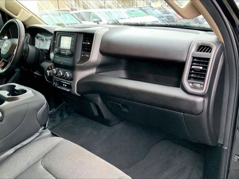 Used 2019 RAM 1500 Tradesman AWD/4WD image 17