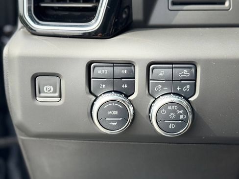 Used 2025 GMC Sierra 1500 Denali AWD/4WD image 20