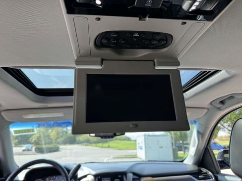Used 2019 GMC Yukon XL Denali w/ Open Road Package image 17