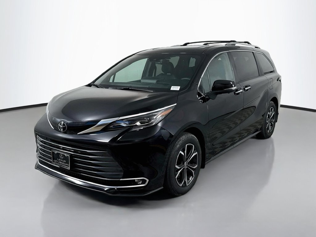 Used 2026 Toyota Sienna Platinum AWD/4WD image 1