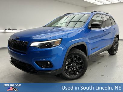 Used 2023 Jeep Cherokee Altitude Lux