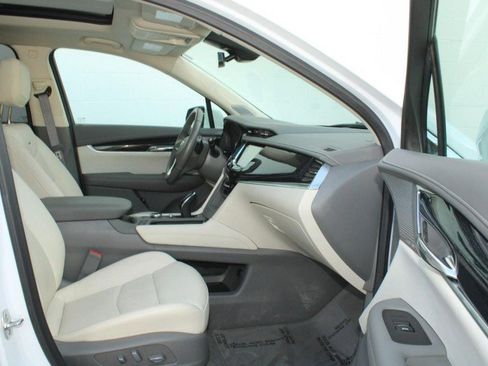 Certified 2024 Cadillac XT6 Premium Luxury image 9