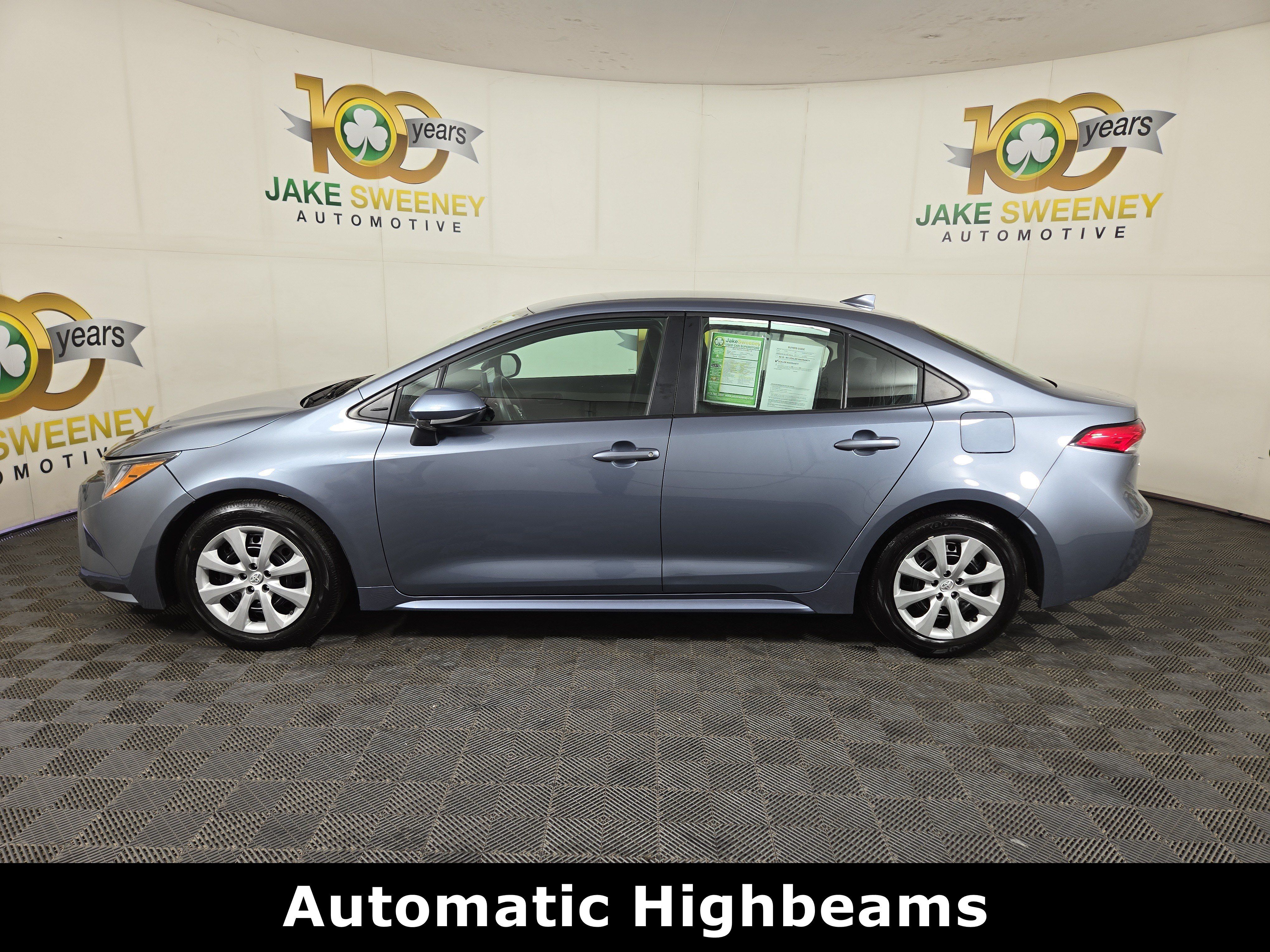 Used 2025 Toyota Corolla LE FWD image 4