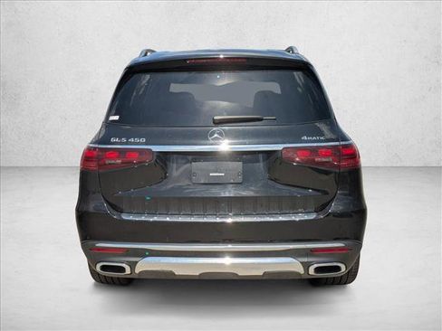 Used 2025 Mercedes-Benz GLS 450 4MATIC image 6