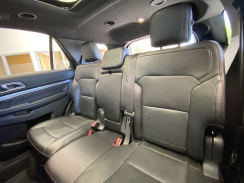 Used 2016 Ford Explorer Sport w/ Equipment Group 401A AWD/4WD image 25