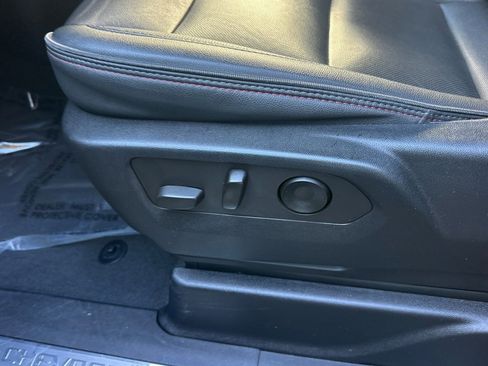 Used 2022 Chevrolet Tahoe RST image 13