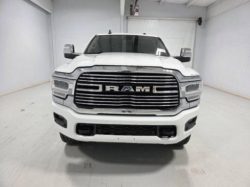 Used 2023 RAM 2500 Laramie AWD/4WD image 2