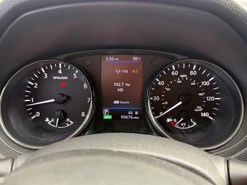 Used 2018 Nissan Rogue SL FWD image 26