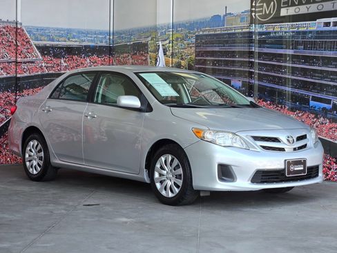 Used 2012 Toyota Corolla LE FWD image 1