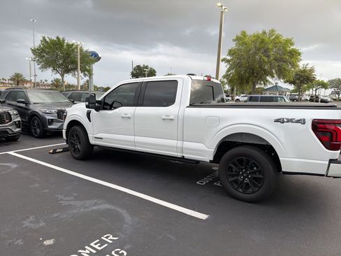 Used 2025 Ford F150 Platinum image 11