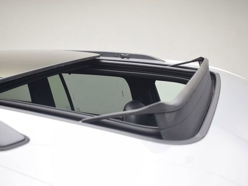 New 2025 Jeep Grand Cherokee Limited 4xe image 7