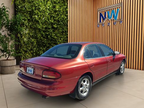 Used 1999 Oldsmobile Intrigue GX FWD image 25