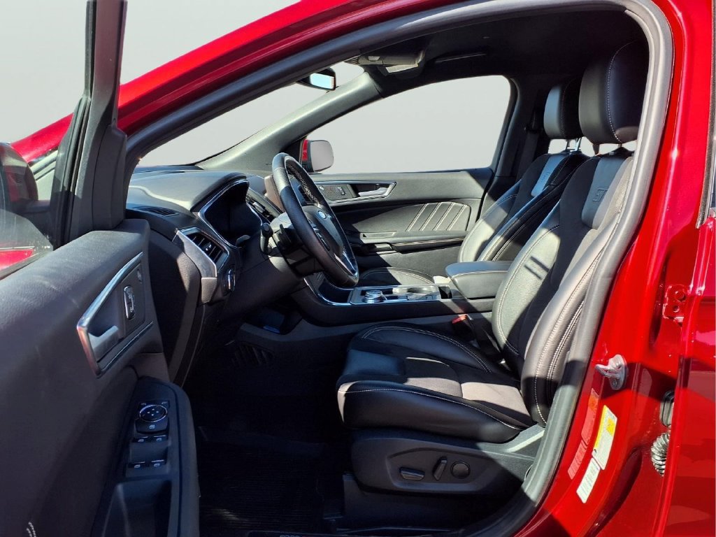 Used 2021 Ford Edge ST AWD/4WD image 14