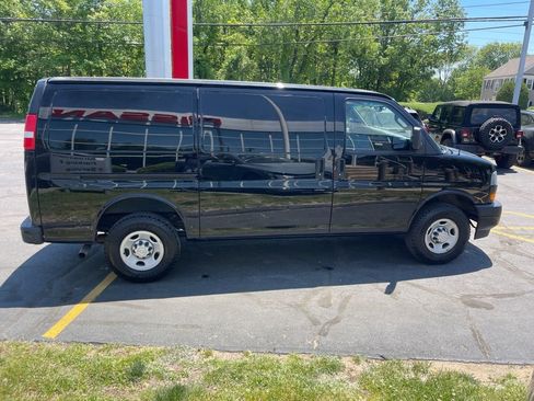 Used 2023 Chevrolet Express 2500 w/ Driver Convenience Package RWD image 6