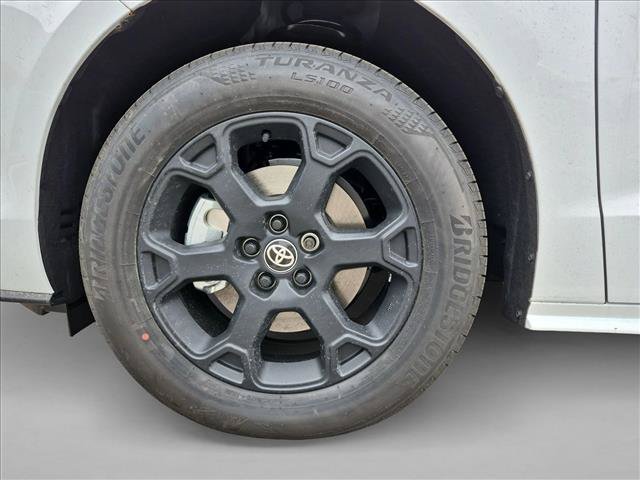 New 2026 Toyota Sienna XLE Woodland Edition AWD/4WD image 10