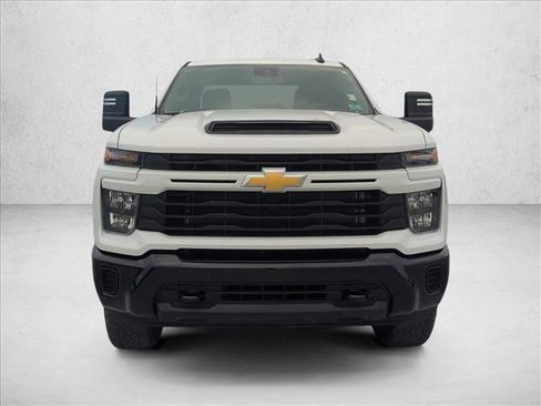 Used 2025 Chevrolet Silverado 2500 Custom w/ Custom Value Package AWD/4WD image 2