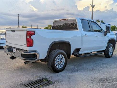 Used 2022 Chevrolet Silverado 2500 LT w/ Convenience Package RWD image 8